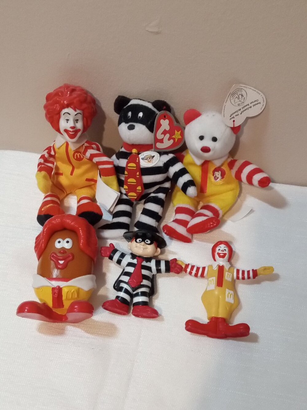 Lot of  6 McDonald's Toys